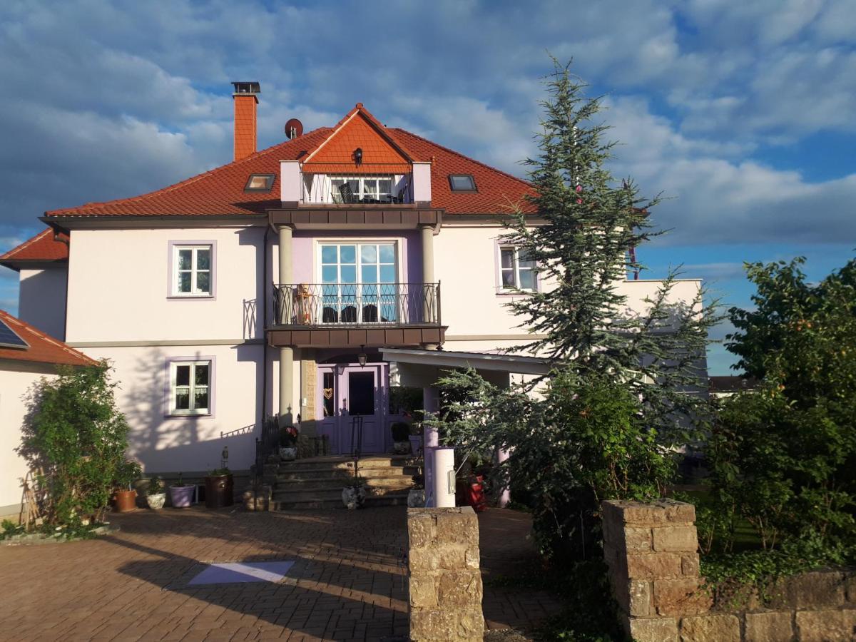 Villa Lila Sommerach Buitenkant foto