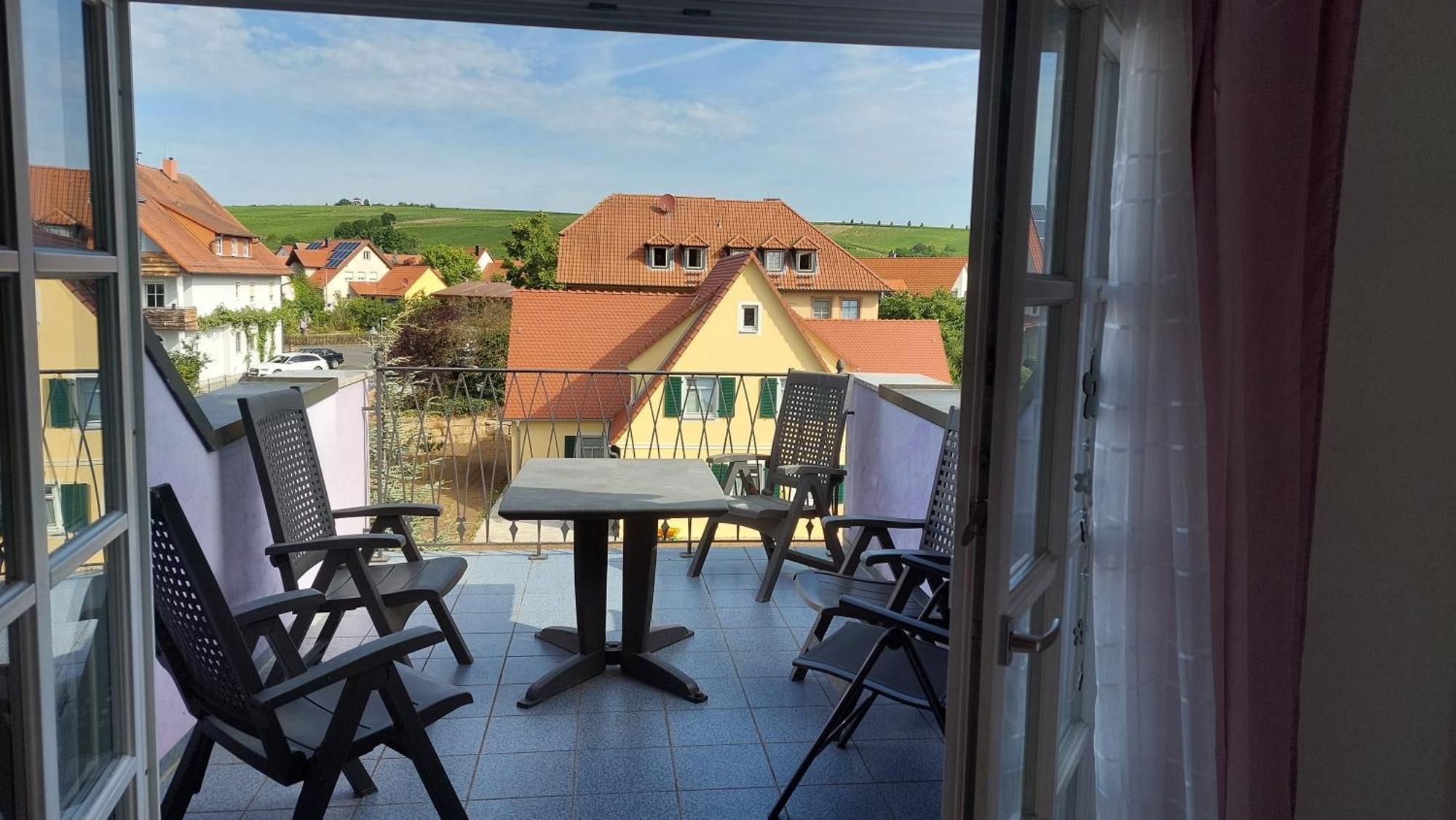 Villa Lila Sommerach Buitenkant foto